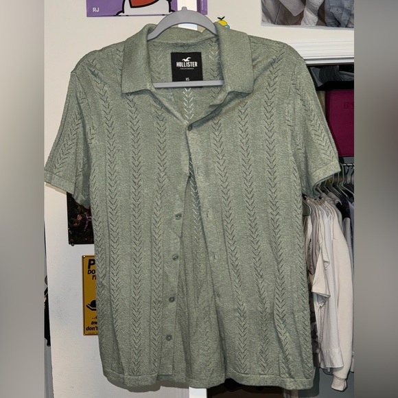 Knit button down shirt, very soft and good condition! - Picture 1 of 3